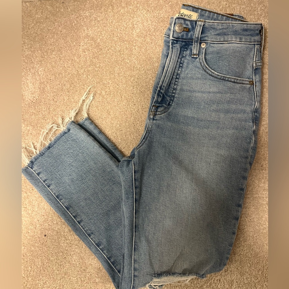 Madewell | The Curvy Perfect Vintage Jean
Size 25 P - Picture 4 of 6